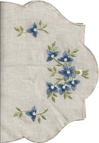 Duk bl� blommor