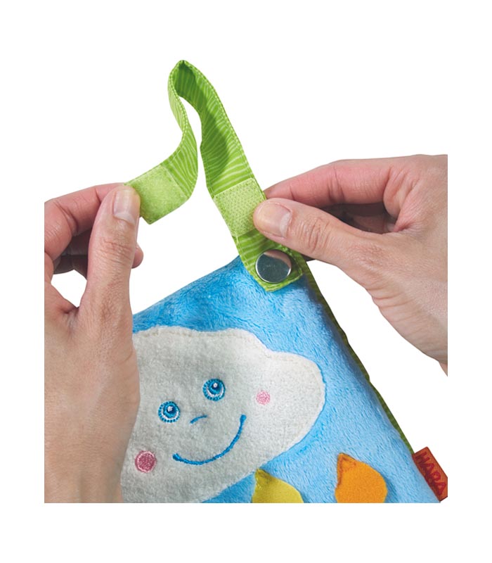 https://www.traotto.se/bilder/artiklar/haba/baby/2022/haba_tygbok_babybok_regnbags_varld_306028_6_s.jpg