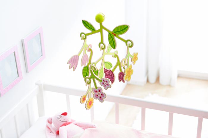 https://www.traotto.se/bilder/artiklar/haba/baby/babymobil_blomstertradgard_2_s.jpg