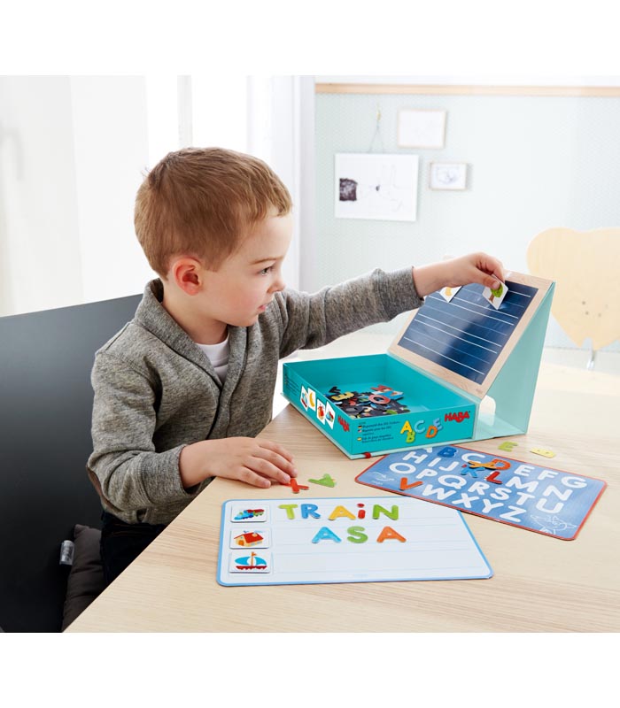 https://www.traotto.se/bilder/artiklar/haba/magnetisk_leklada/haba_magnetisk_leklada_abc_3_s.jpg